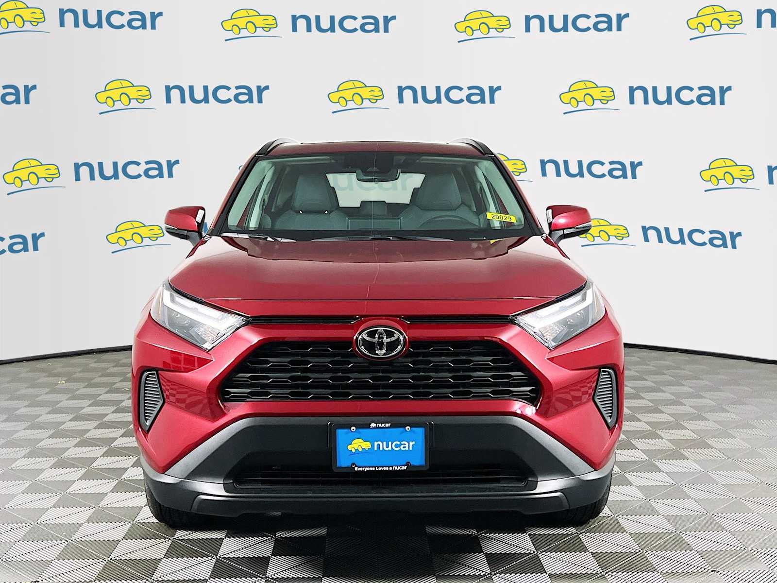 2025 Toyota RAV4 XLE - Photo 2