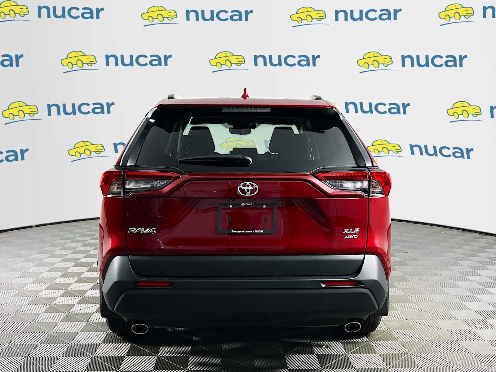 2025 Toyota RAV4 XLE - Photo 5