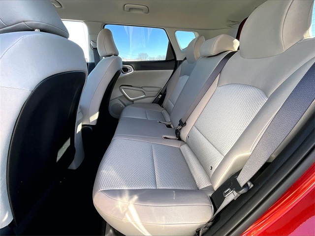 2023 Kia Soul LX - Photo 14