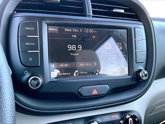 2023 Kia Soul LX - Photo 18