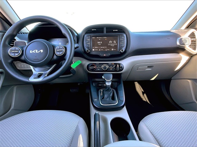 2023 Kia Soul LX - Photo 20