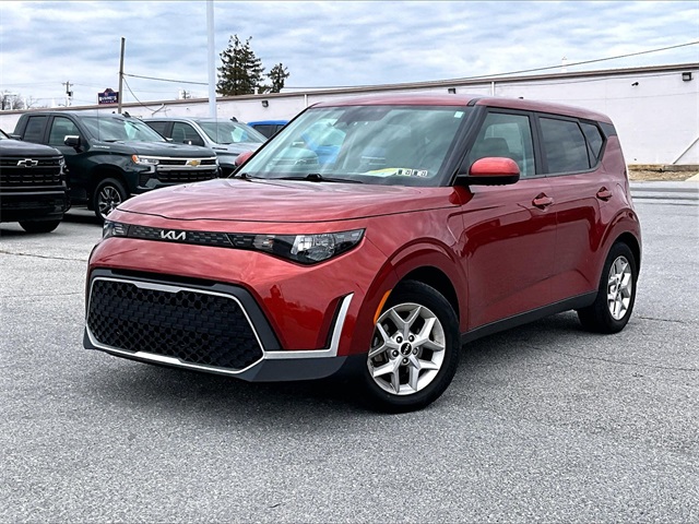 2023 Kia Soul LX - Photo 2