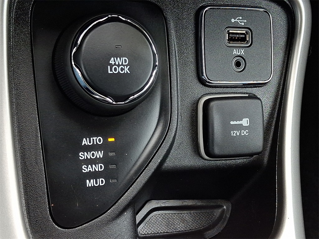 2018 Jeep Compass Latitude - Photo 24