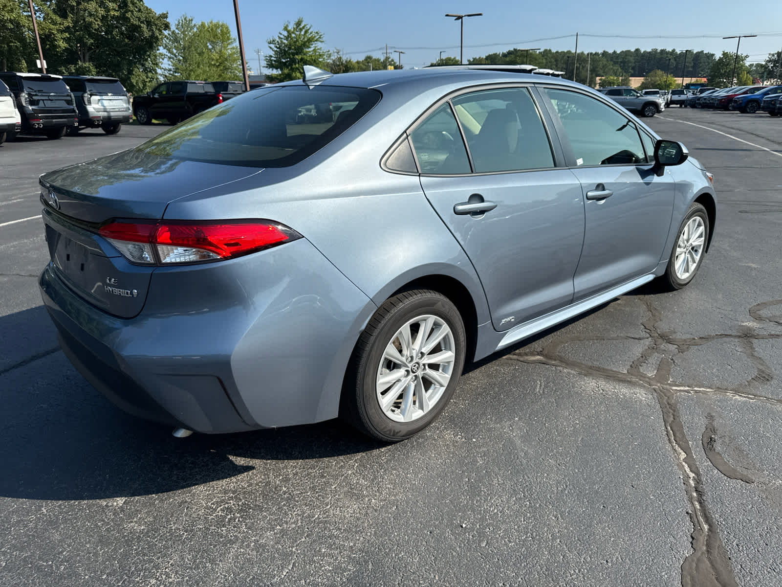 2023 Toyota Corolla Hybrid LE - Photo 3
