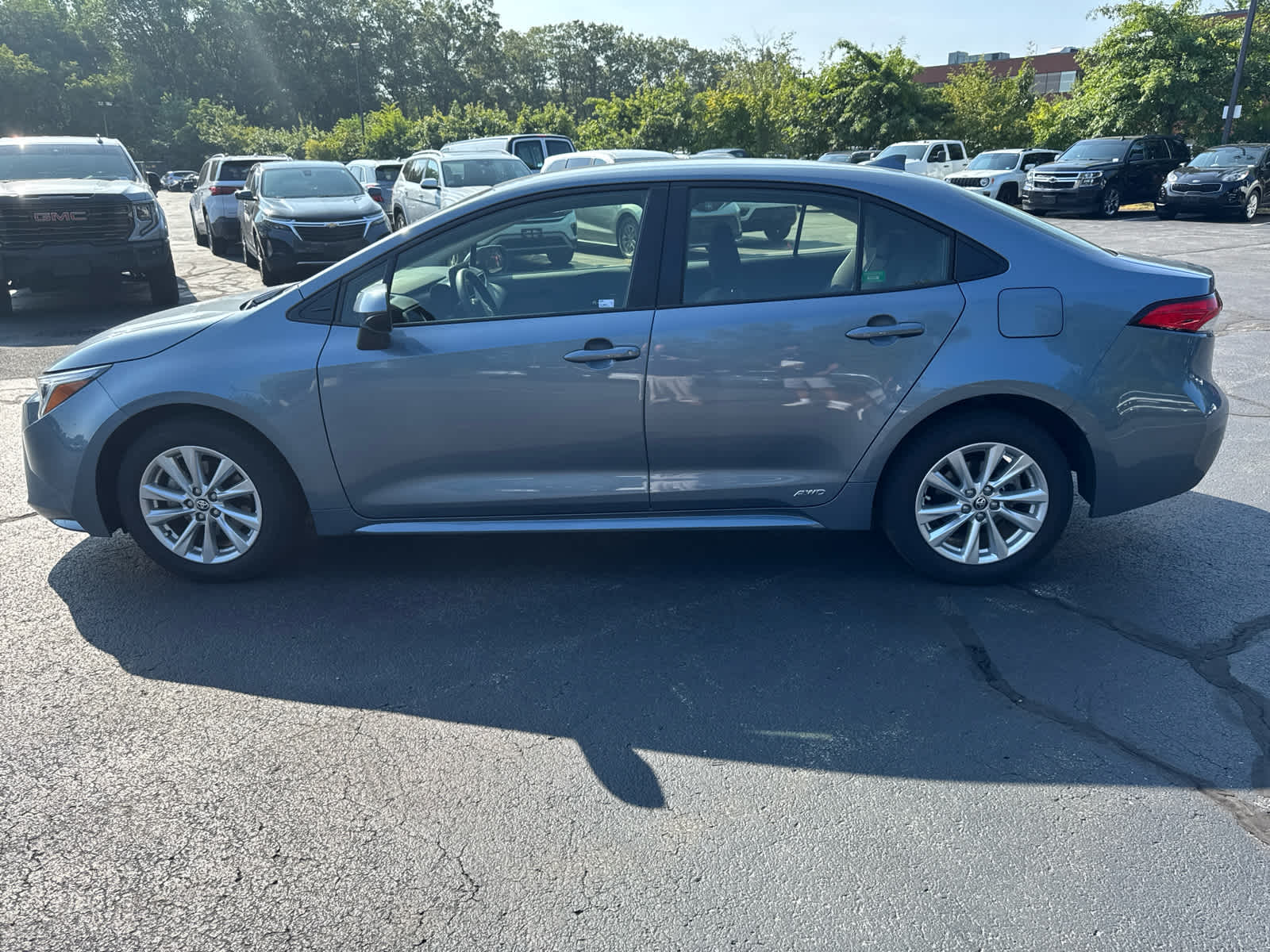 2023 Toyota Corolla Hybrid LE - Photo 6