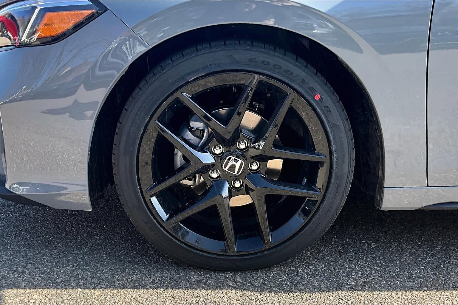 2025 Honda Civic Hatchback Sport - Photo 8