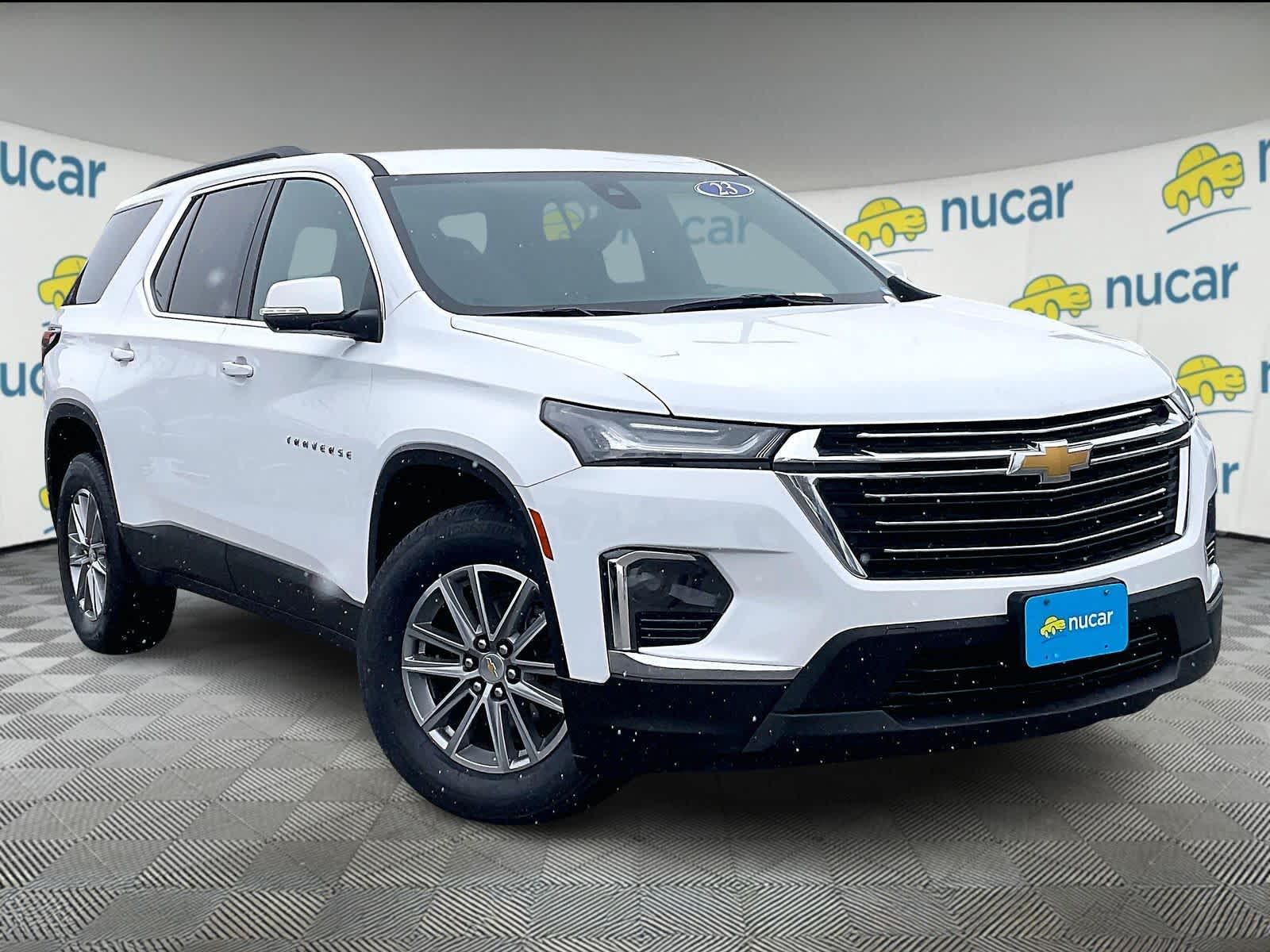 2023 Chevrolet Traverse LT Cloth
