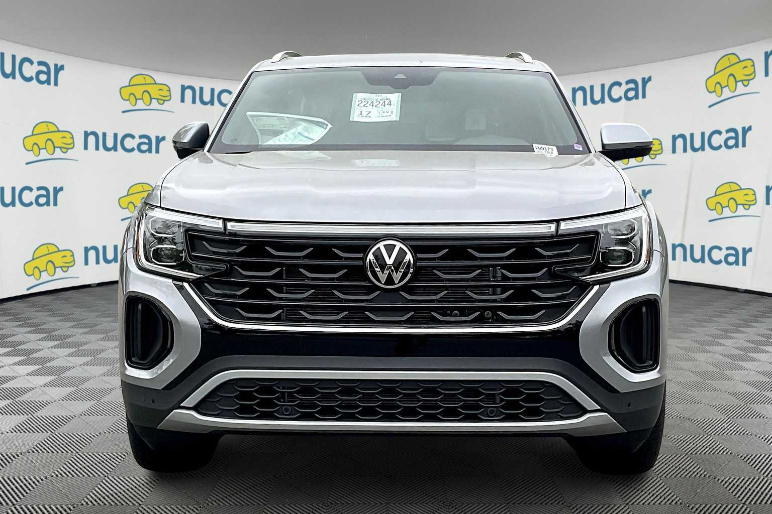 2025 Volkswagen Atlas Cross Sport 2.0T SE w/Technology - Photo 3