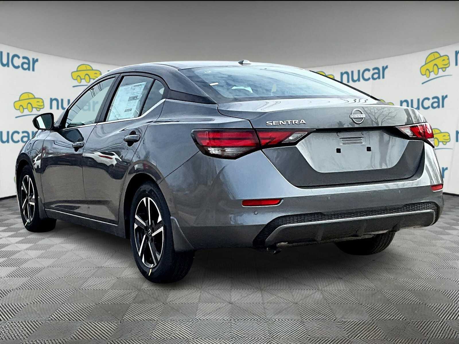 2025 Nissan Sentra SV - Photo 5