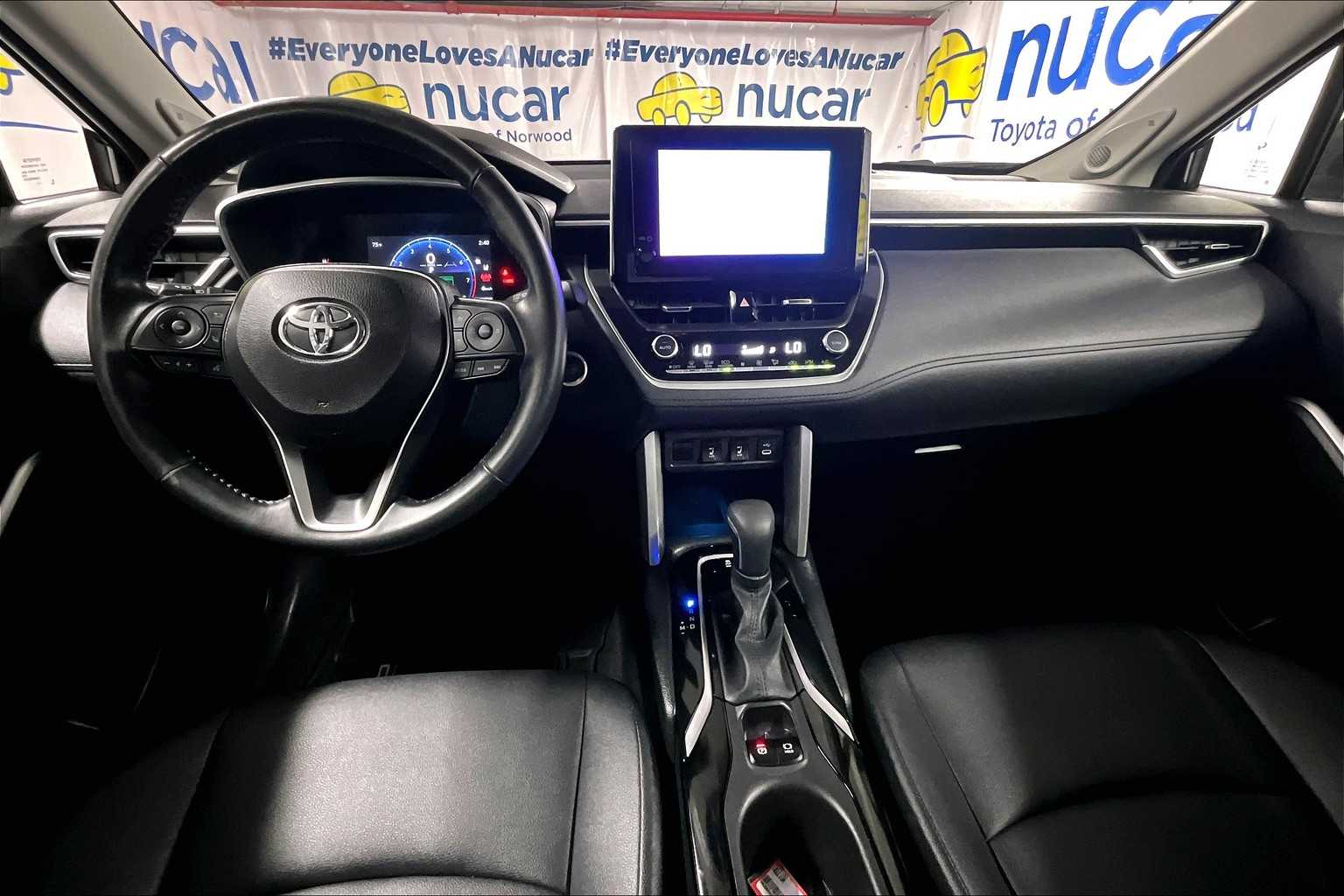 2023 Toyota Corolla Cross XLE - Photo 21