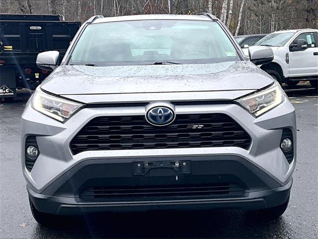 2019 Toyota RAV4 Hybrid XLE - Photo 2