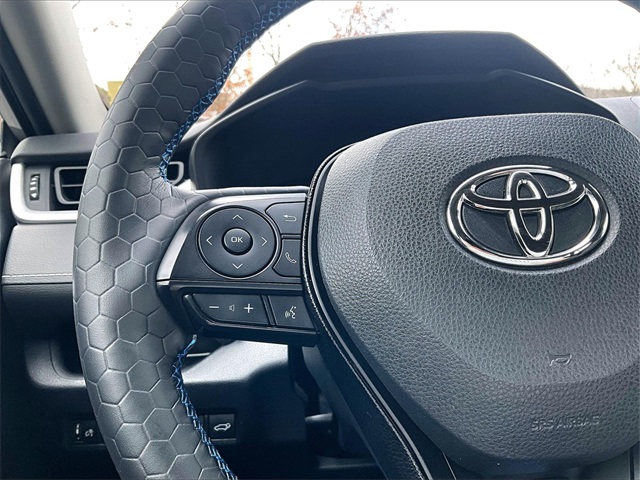 2019 Toyota RAV4 Hybrid XLE - Photo 24