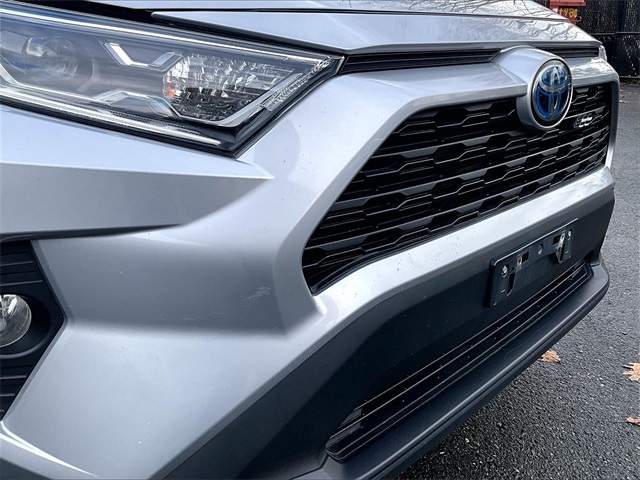 2019 Toyota RAV4 Hybrid XLE - Photo 30