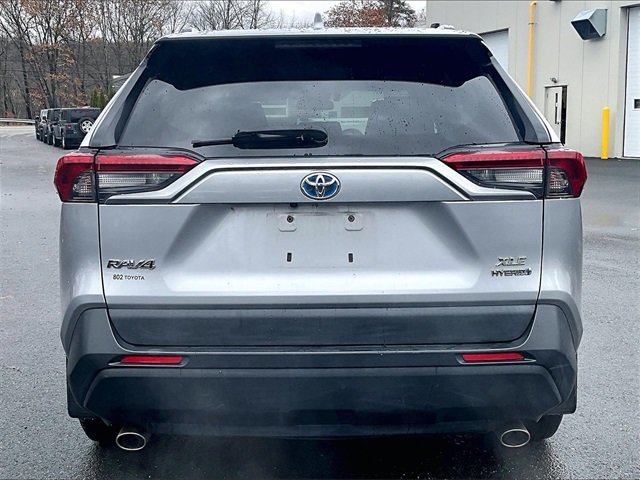 2019 Toyota RAV4 Hybrid XLE - Photo 5