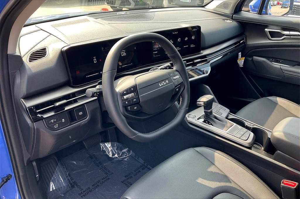 2026 Kia Sportage EX - Photo 9