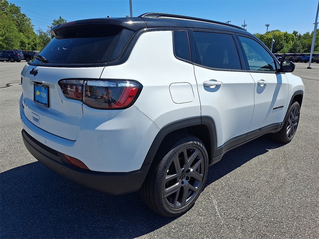 2025 Jeep Compass Limited - Photo 4