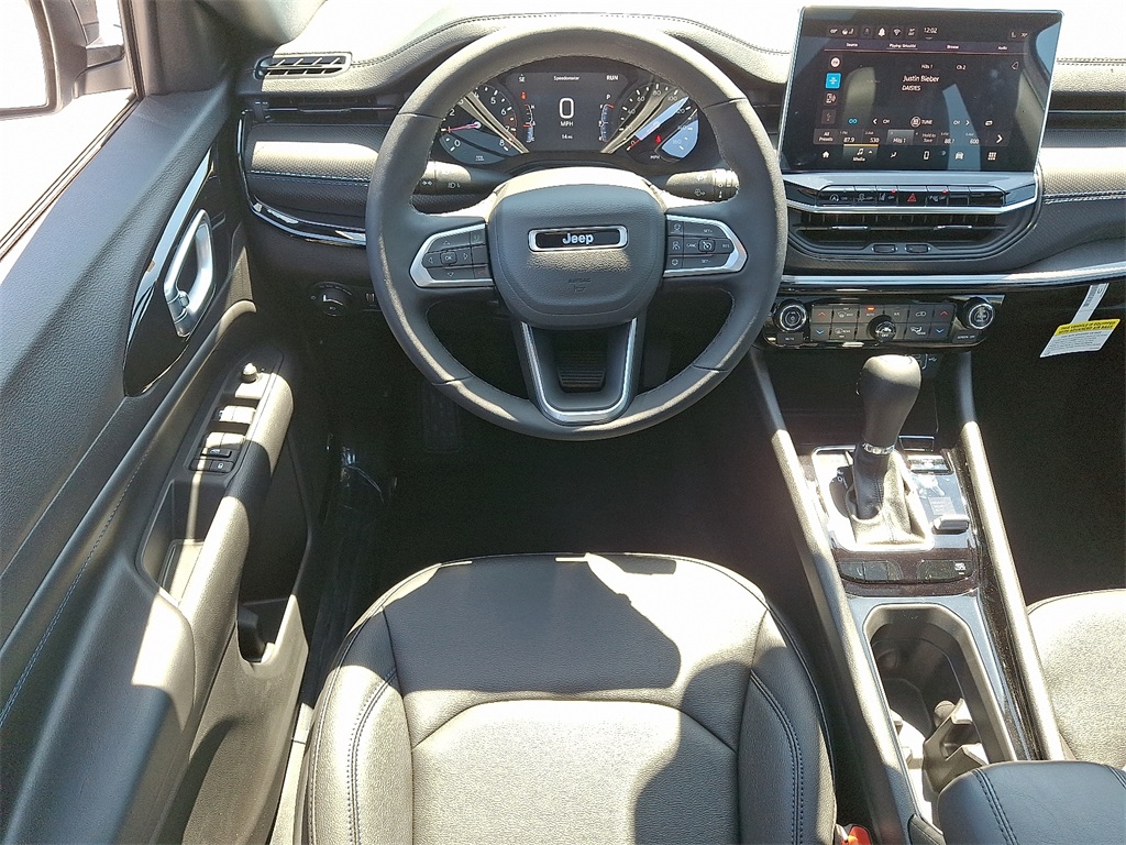 2025 Jeep Compass Limited - Photo 7