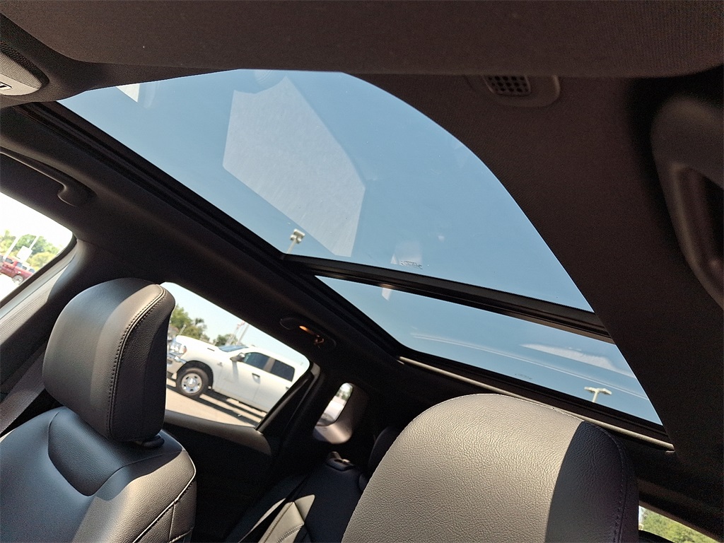 2025 Jeep Compass Limited - Photo 10