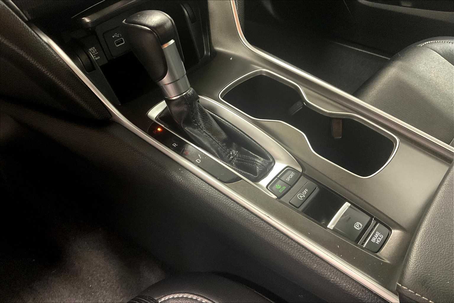 2022 Honda Accord Sport - Photo 20