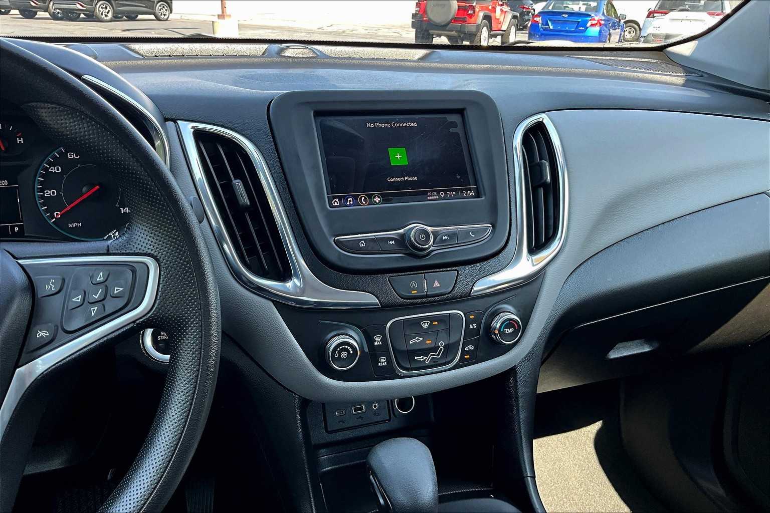 2022 Chevrolet Equinox LS - Photo 17