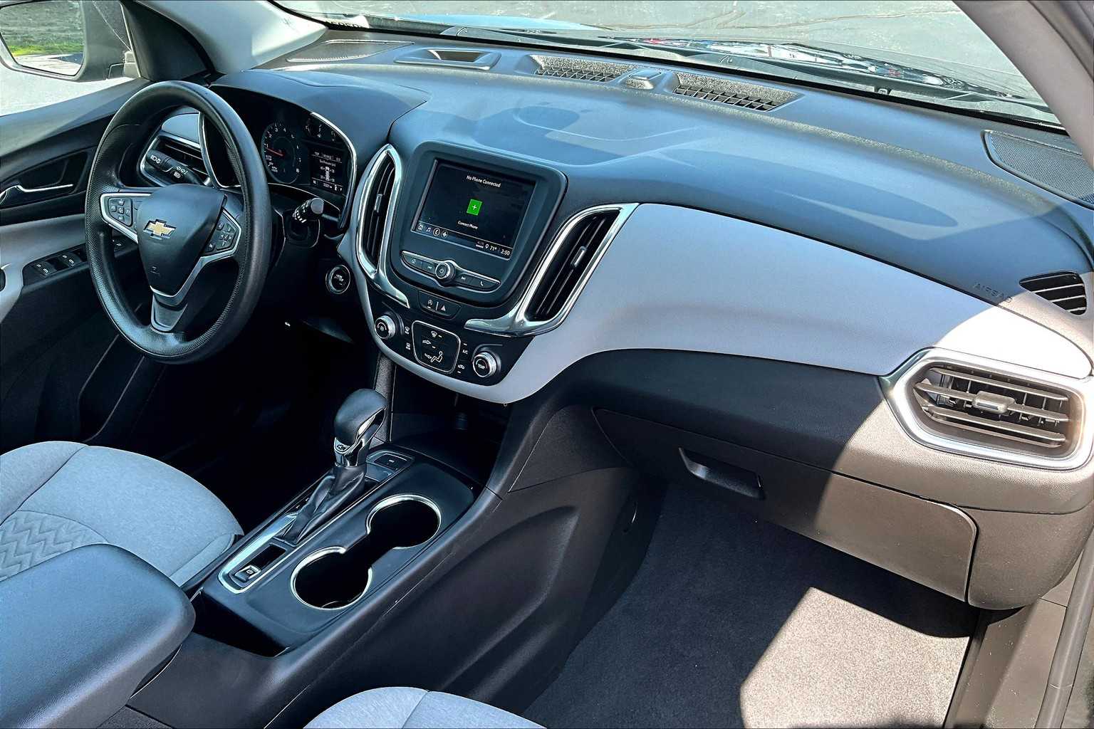 2022 Chevrolet Equinox LS - Photo 21
