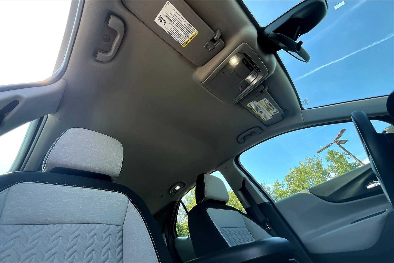 2022 Chevrolet Equinox LS - Photo 22