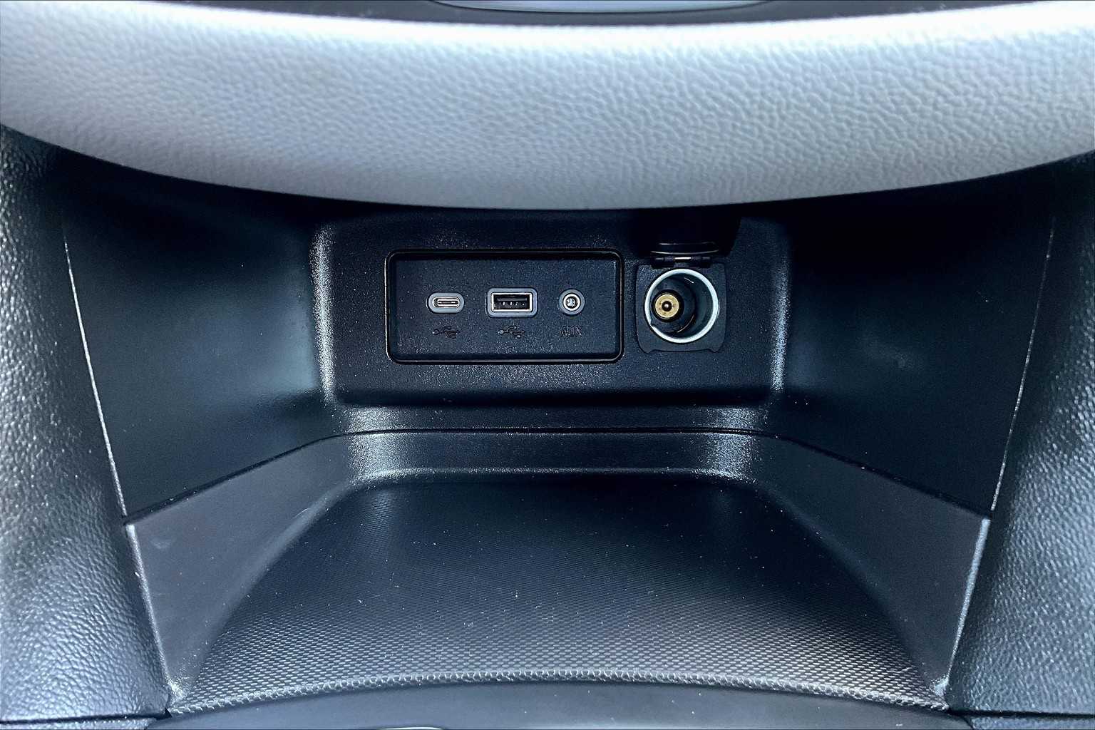 2022 Chevrolet Equinox LS - Photo 26