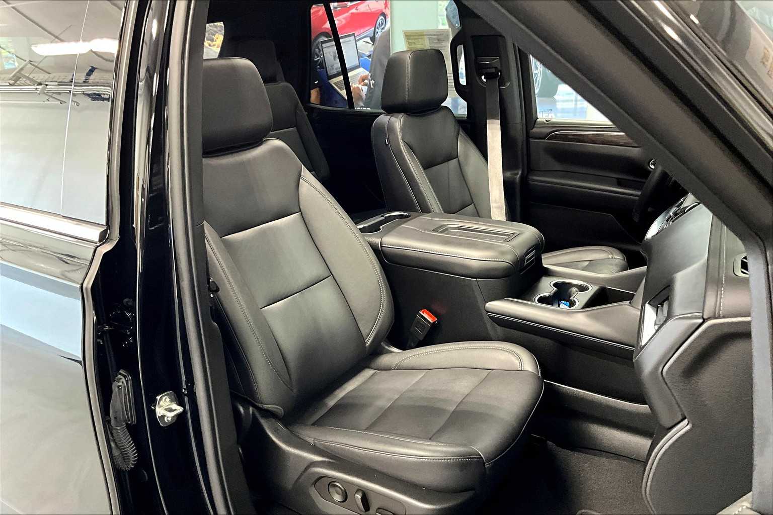 2022 Chevrolet Tahoe LT - Photo 11