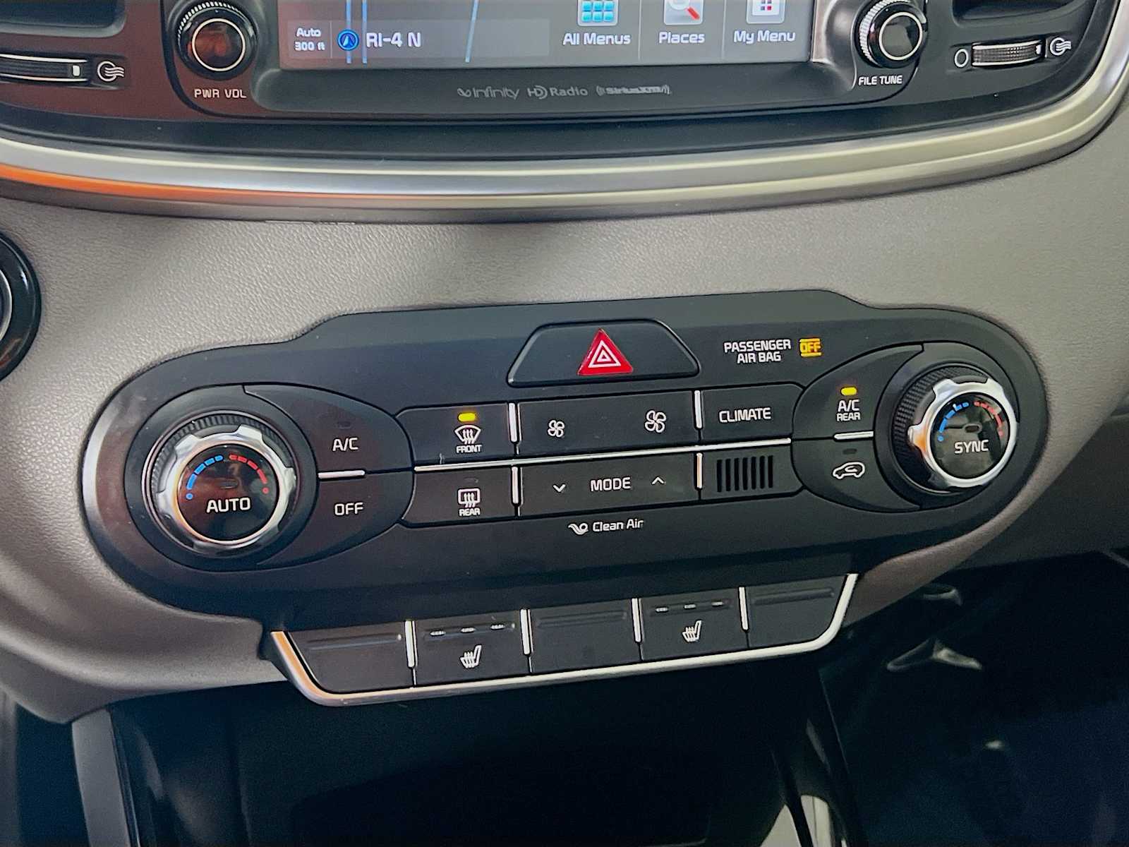 2018 Kia Sorento SX V6 - Photo 16