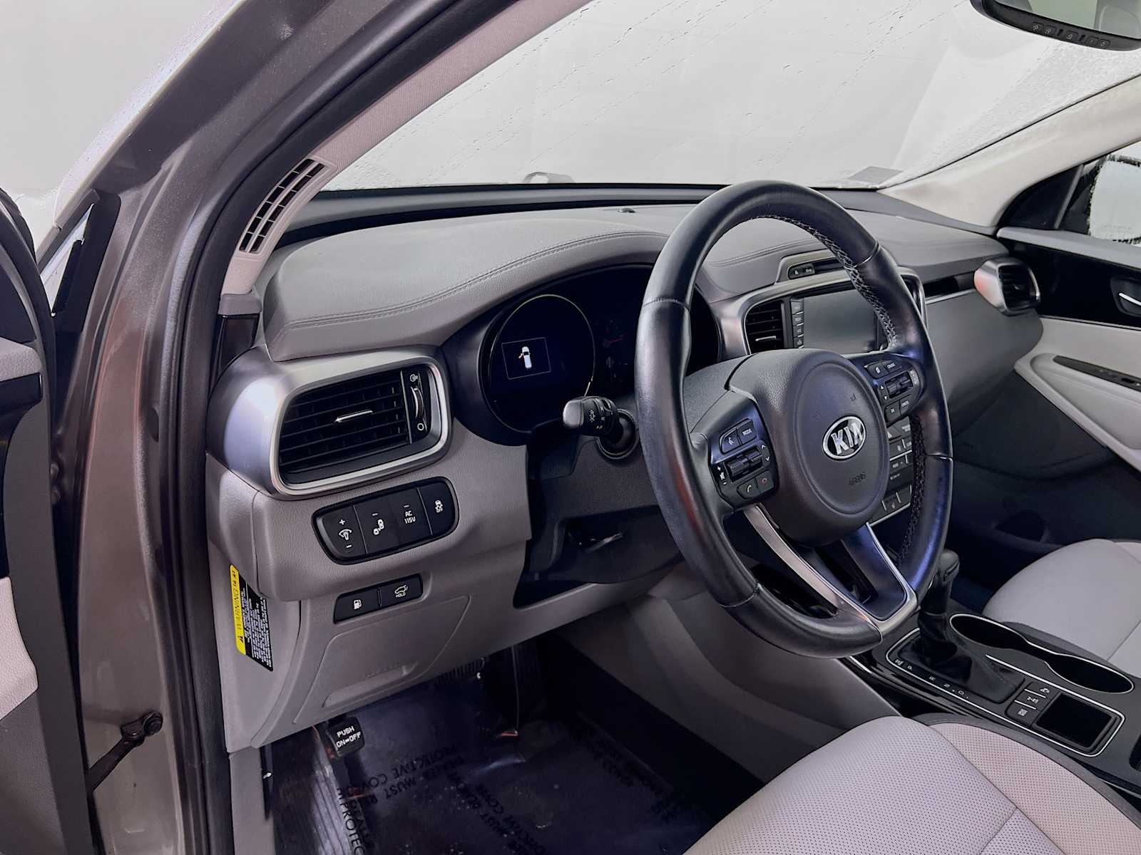 2018 Kia Sorento SX V6 - Photo 9