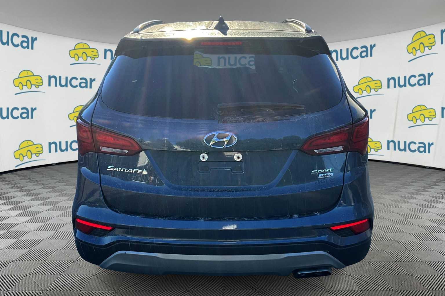 2017 Hyundai Santa Fe Sport 2.4L - Photo 3