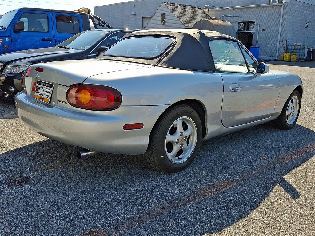 1999 Mazda Miata Base - Photo 6