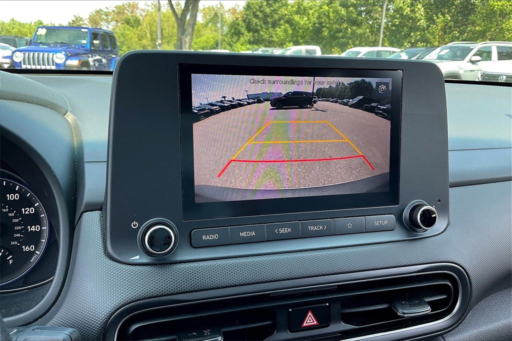 2023 Hyundai Kona SEL - Photo 18