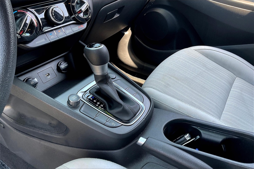 2023 Hyundai Kona SEL - Photo 19