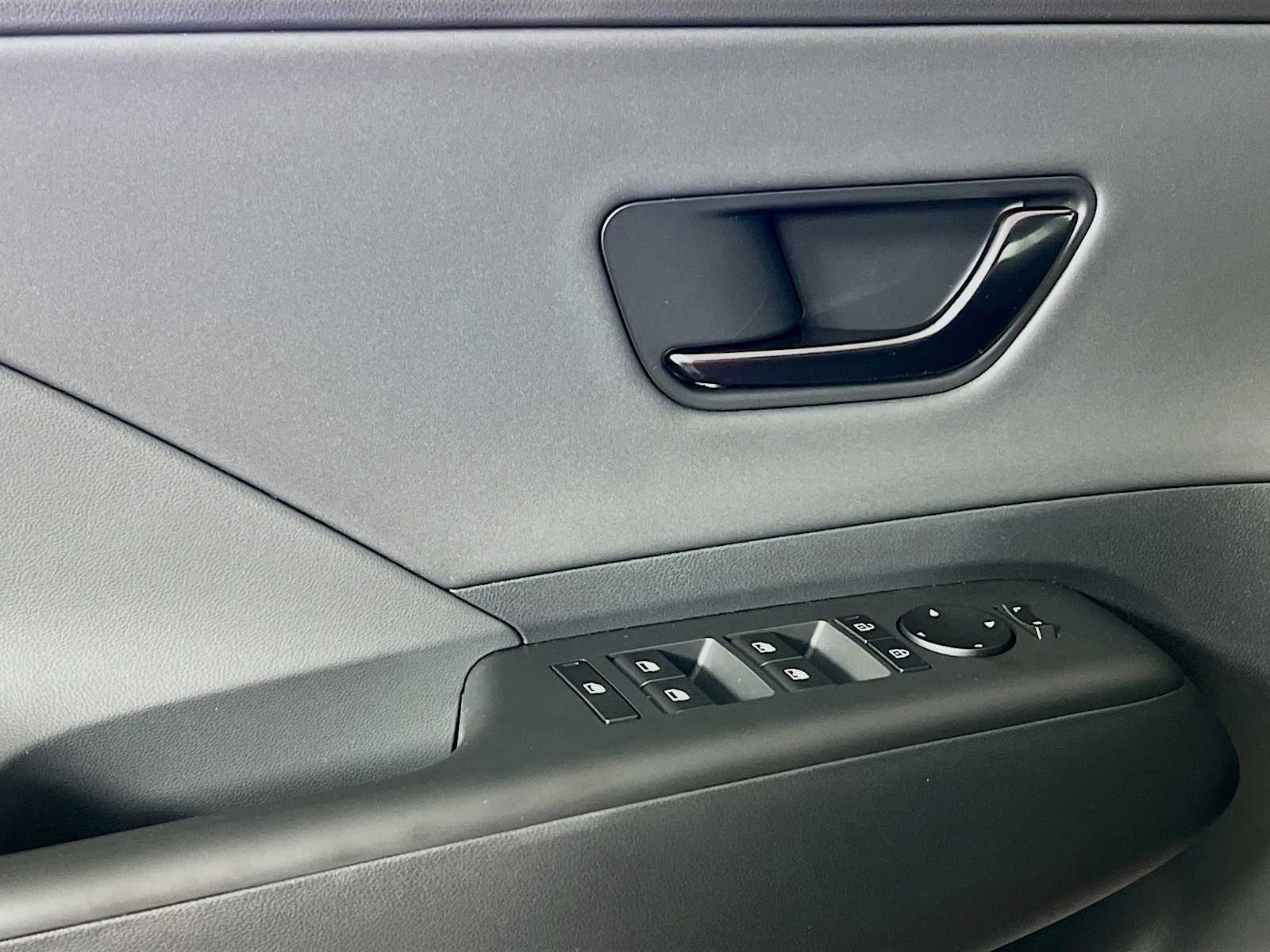 2025 Hyundai Kona N Line - Photo 17