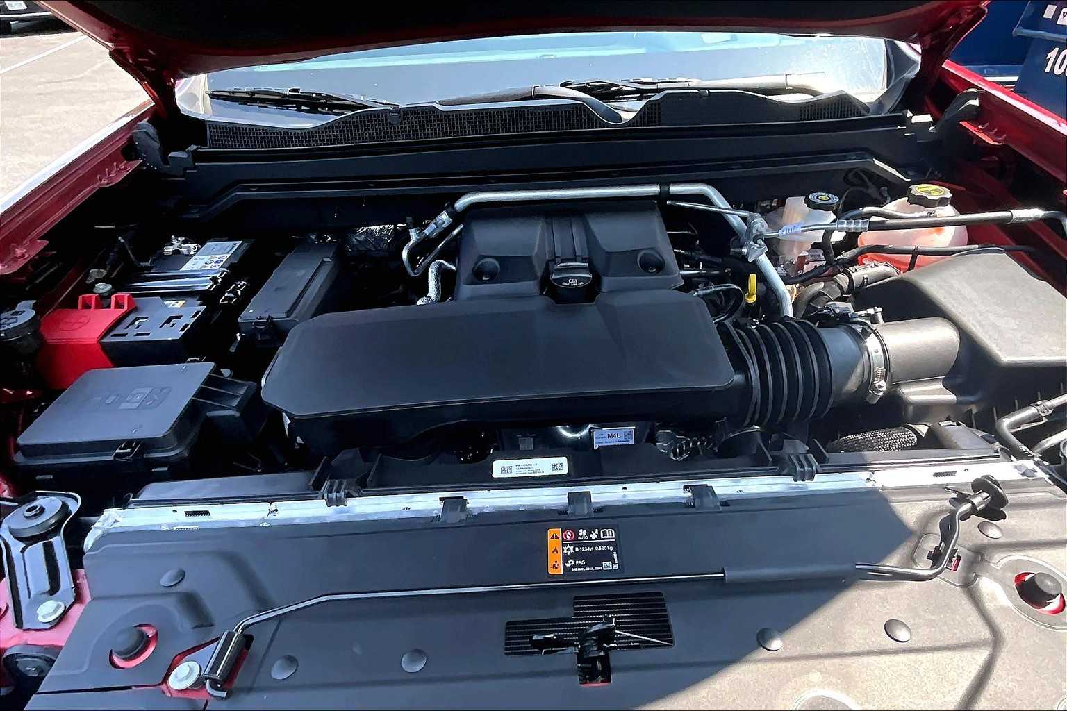 2025 Chevrolet Colorado 4WD LT - Photo 16