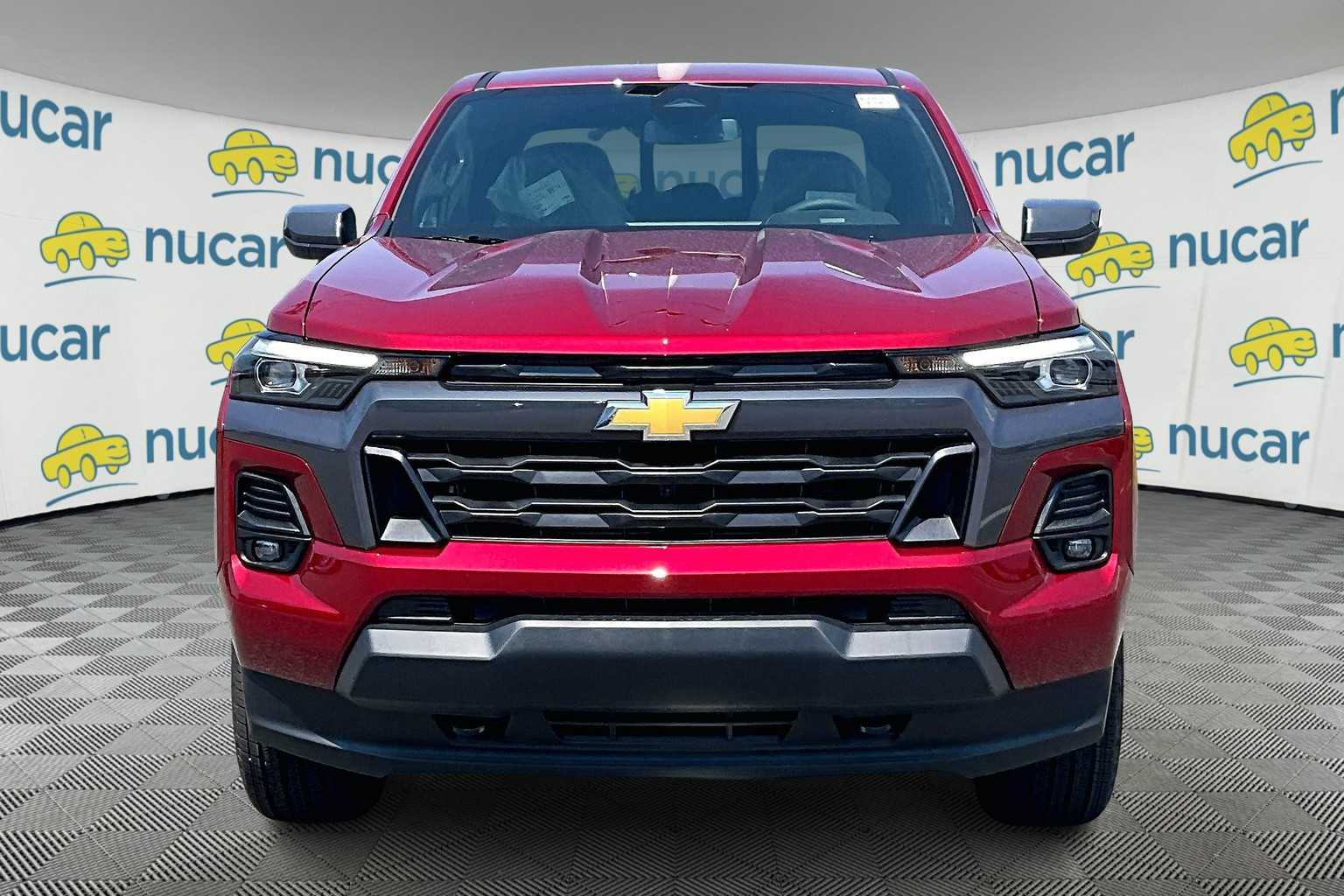 2025 Chevrolet Colorado 4WD LT - Photo 3
