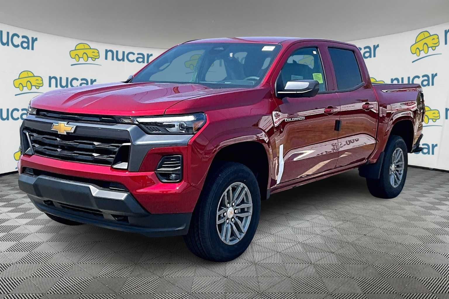 2025 Chevrolet Colorado 4WD LT - Photo 4