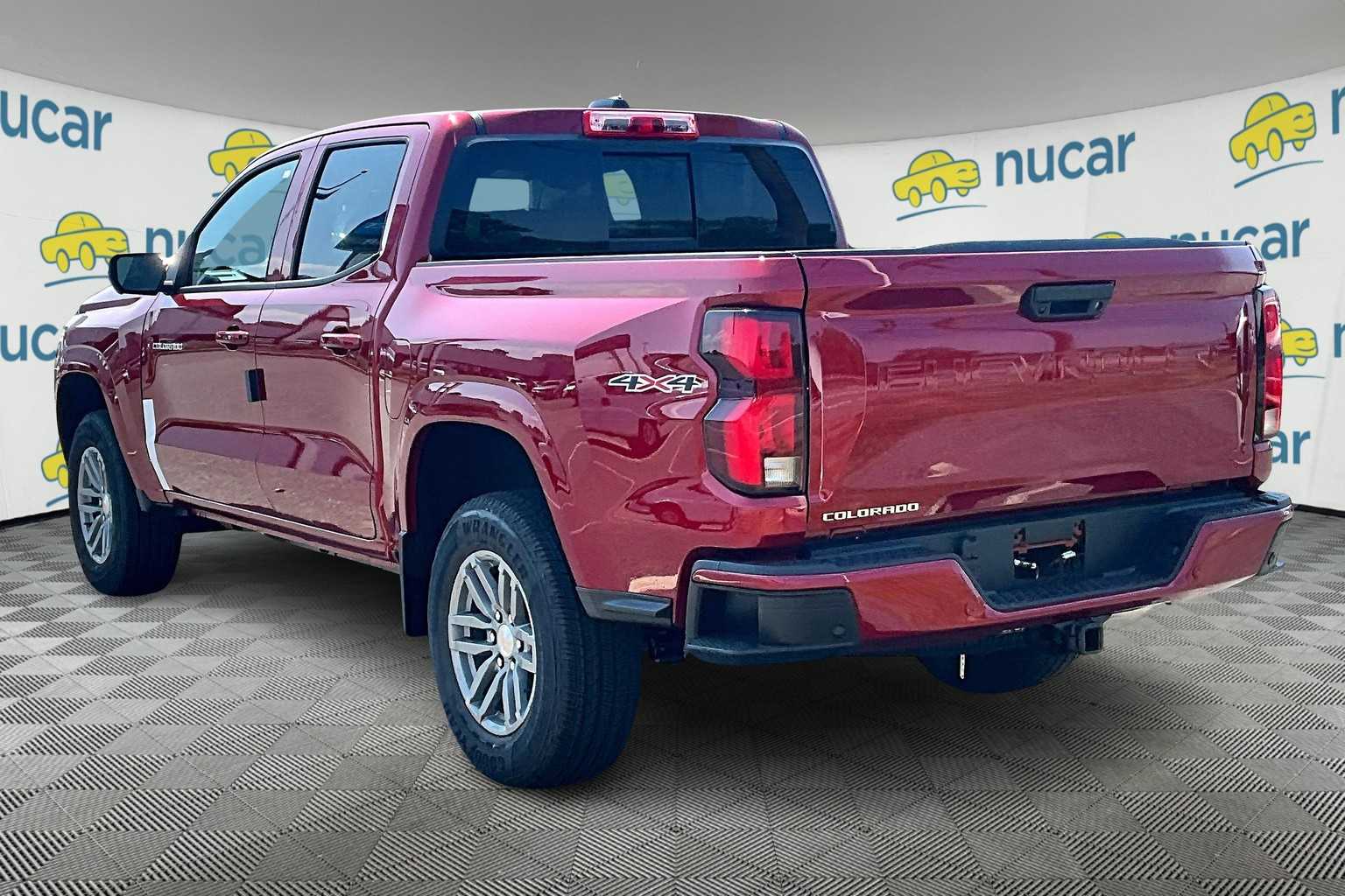 2025 Chevrolet Colorado 4WD LT - Photo 5