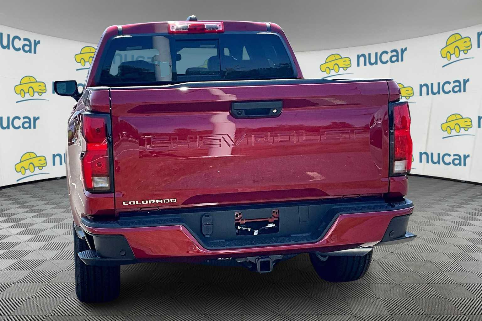 2025 Chevrolet Colorado 4WD LT - Photo 6