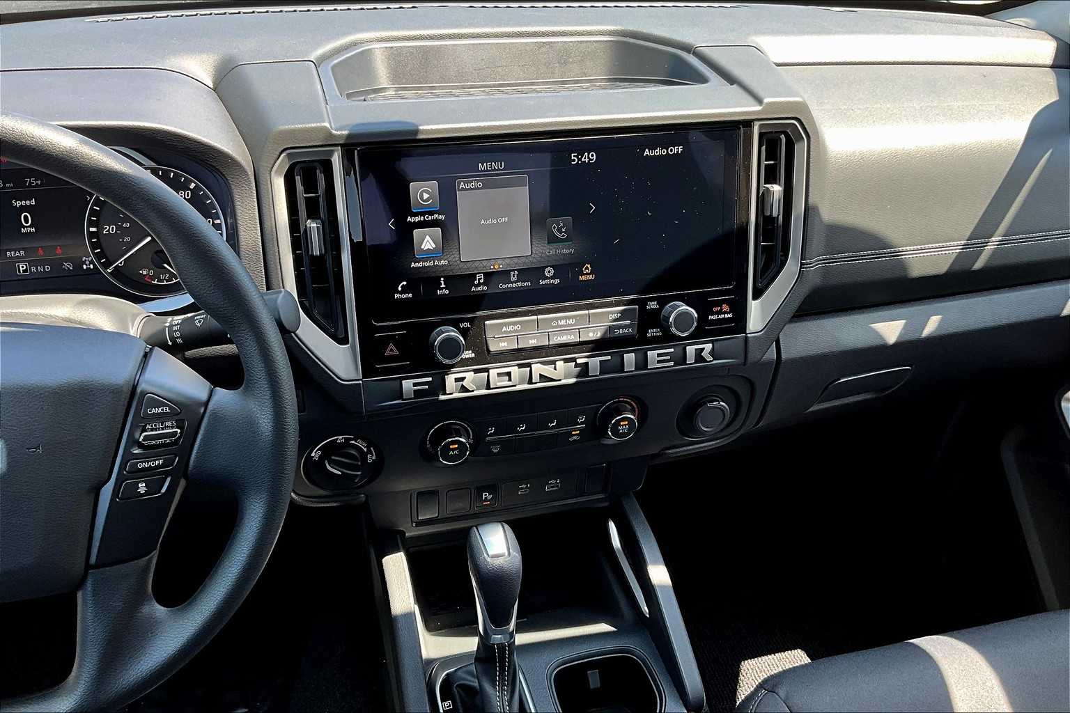 2025 Nissan Frontier SV - Photo 18
