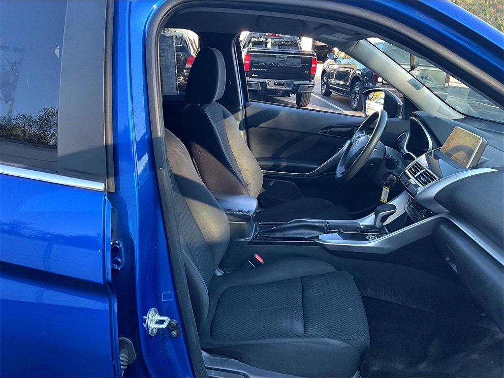 2020 Mitsubishi Eclipse Cross LE - Photo 11
