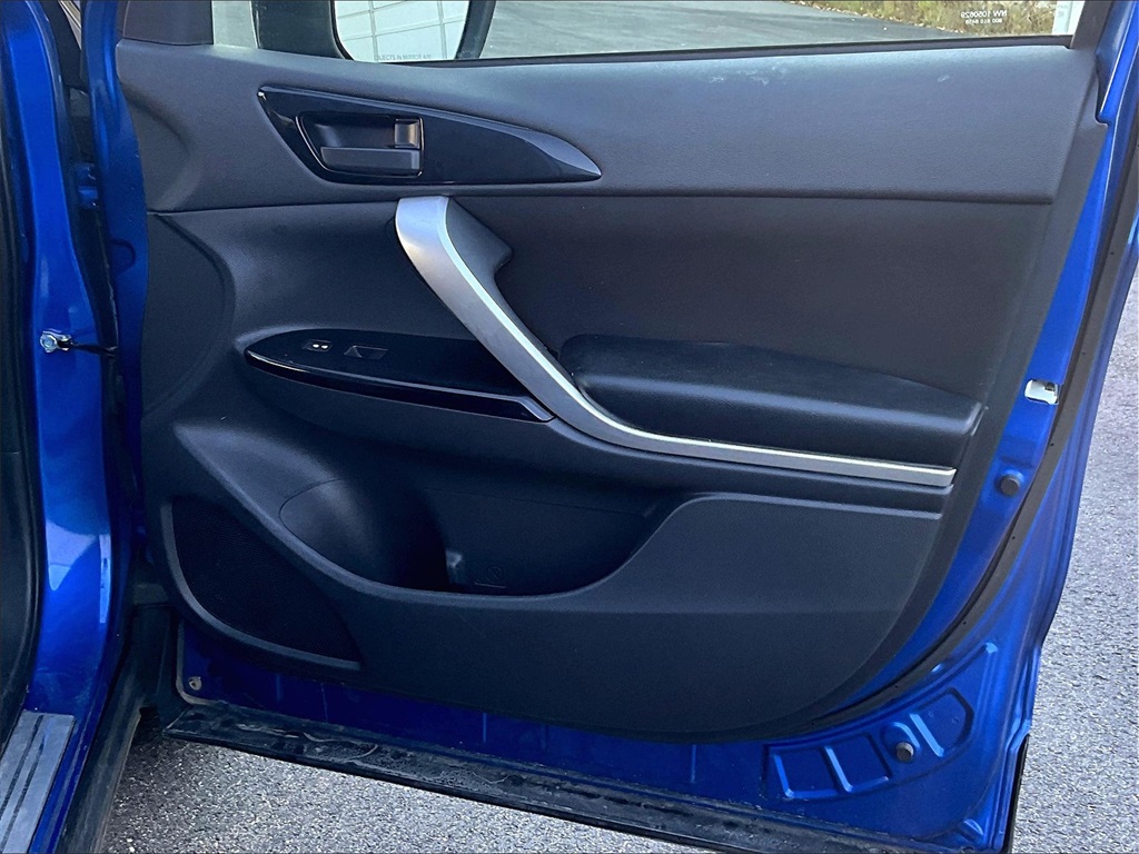 2020 Mitsubishi Eclipse Cross LE - Photo 12