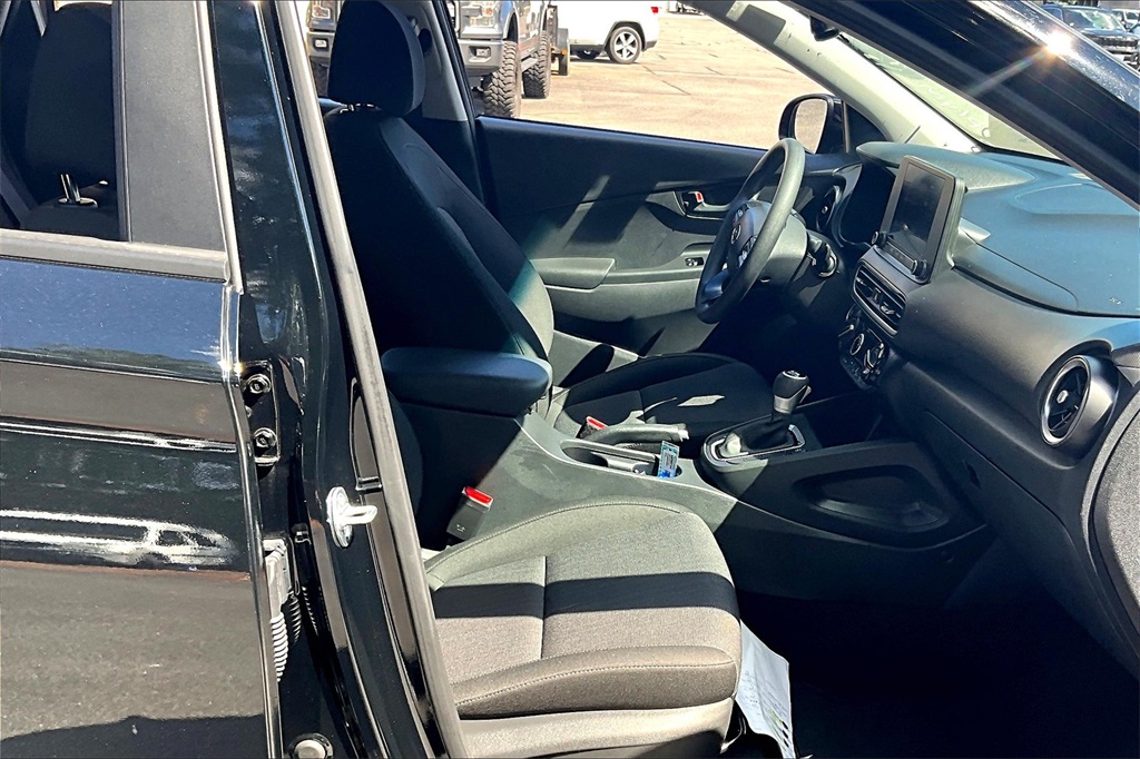 2023 Hyundai Kona SEL - Photo 14