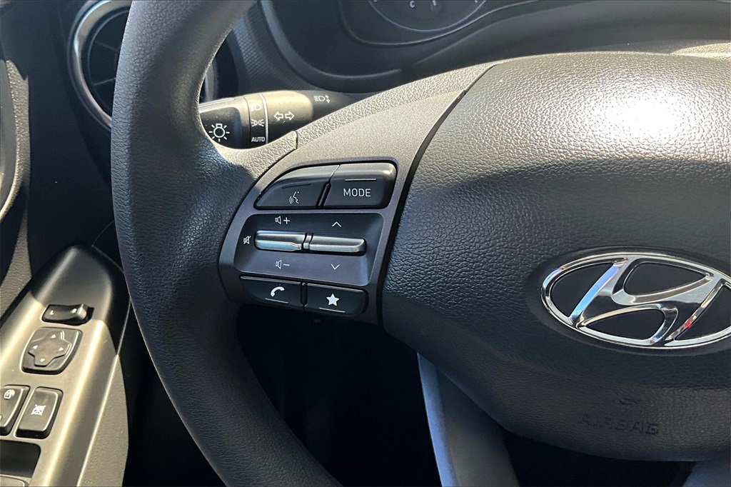 2023 Hyundai Kona SEL - Photo 23