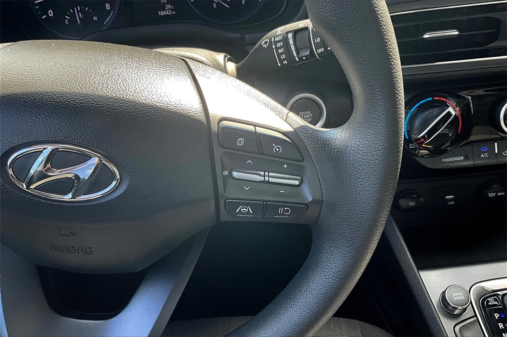 2023 Hyundai Kona SEL - Photo 24
