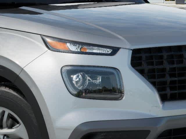 2025 Hyundai Venue SE - Photo 9