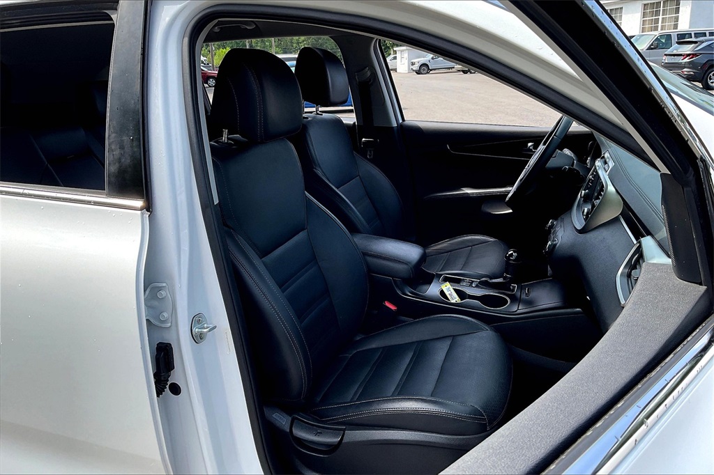 2017 Kia Sorento LX - Photo 11