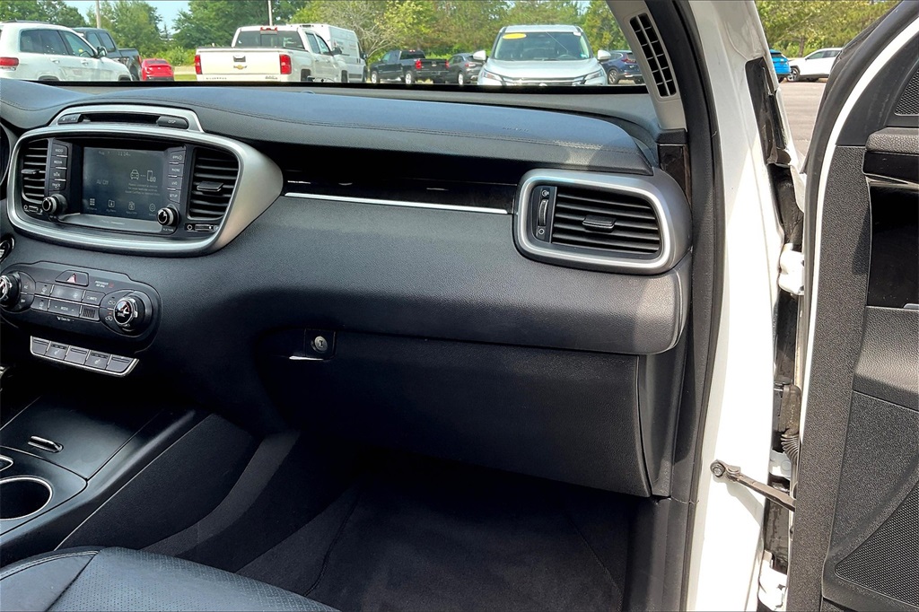 2017 Kia Sorento LX - Photo 13