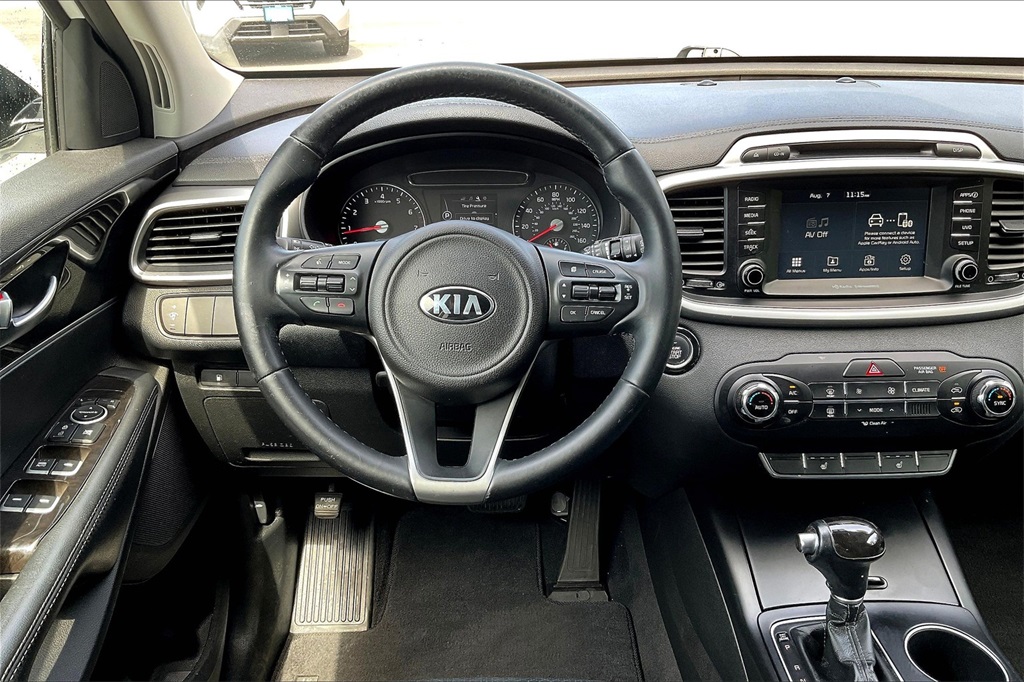 2017 Kia Sorento LX - Photo 17